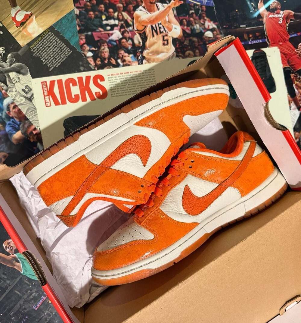 Nike Wmns 9.5 Dunk Low 'Cracked Orange' (FN7773-001) Light Bone